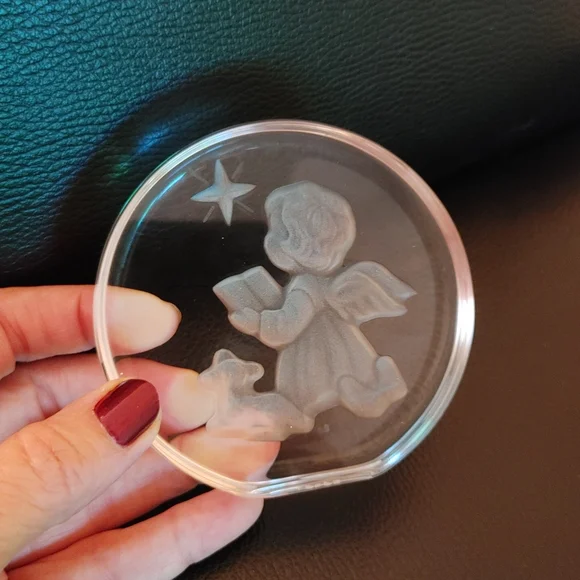 Danbury Mint "The Littlest Angel" Lead Crystal Sculpture/Paperweight- 19…